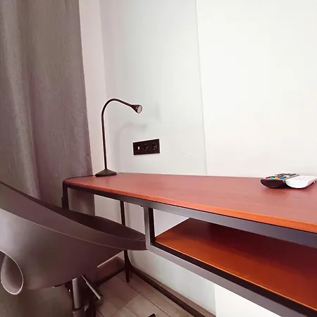 Modern And Funcional Loft In Parque Cattleya, La112 アロナ