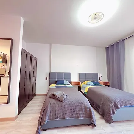 Modern And Funcional Loft In Parque Cattleya, La112 アパート