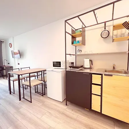 Lägenhet Modern And Funcional Loft In Parque Cattleya, La112